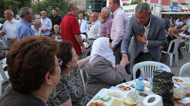 Gaziemir’de Ramazan Ayı’nın son iftarı