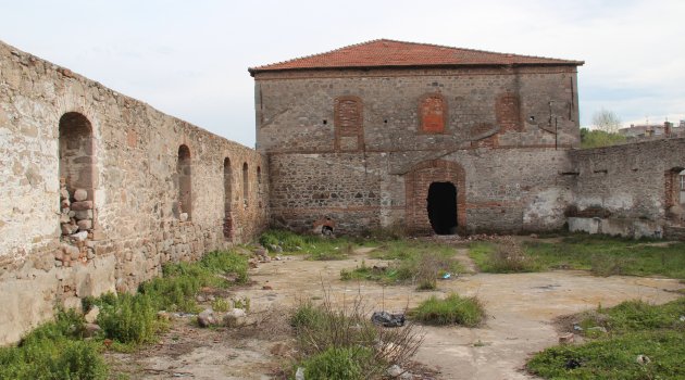 Tarihi yapılar hayat bulmaya devam ediyor