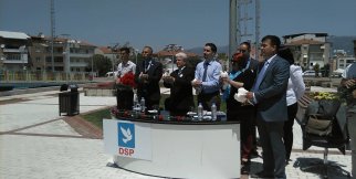 Demokratik Sol Parti Barış Güvercini Uçurdu